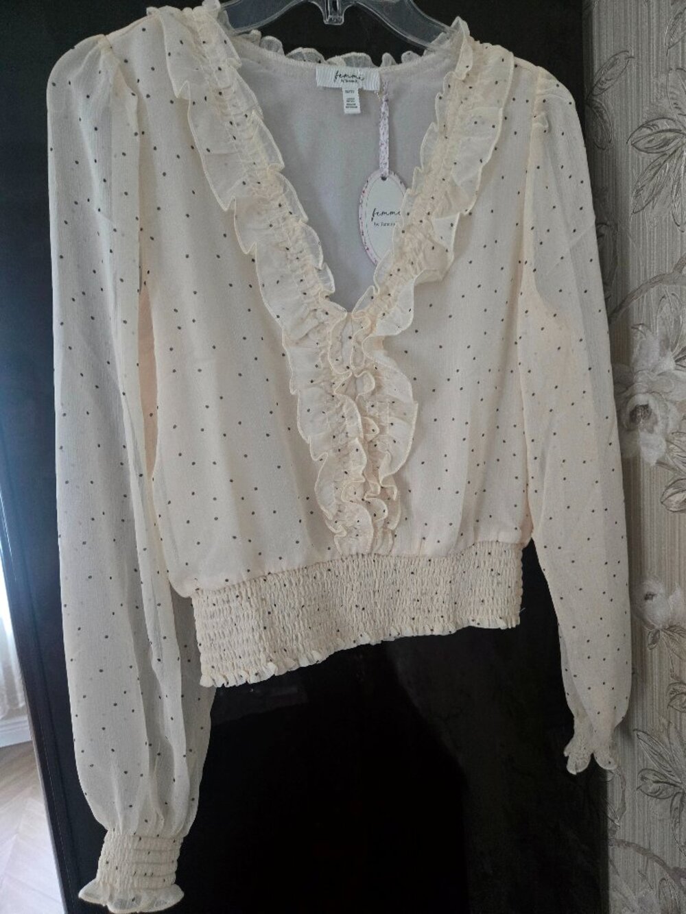 NWT Femme by Tamara H blouse